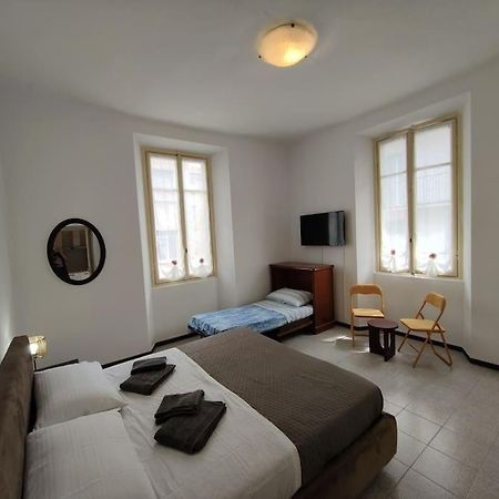 Casa J Apartment โกโม ภายนอก รูปภาพ