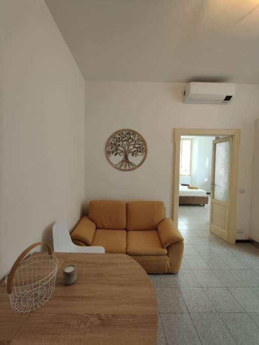 Casa J Apartment โกโม ภายนอก รูปภาพ