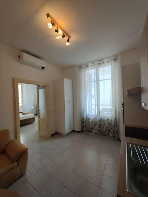 Casa J Apartment โกโม ภายนอก รูปภาพ
